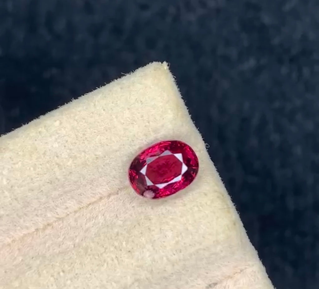 1.28 CT NATURAL BURMESE RED SPINEL — GIA CERTIFIED