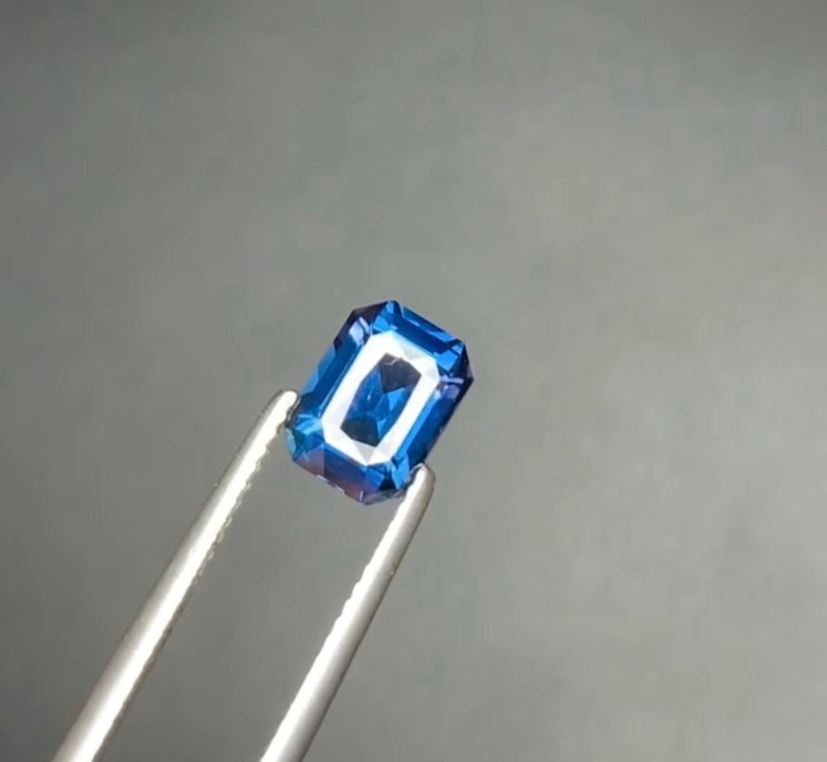 2.02 CT NATURAL COBALT BLUE SPINEL FROM SRI LANKA 🇱🇰